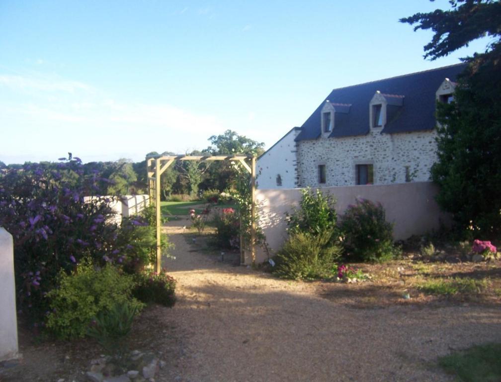 Bed and Breakfast Le Colombier De Kerguezec Surzur Экстерьер фото